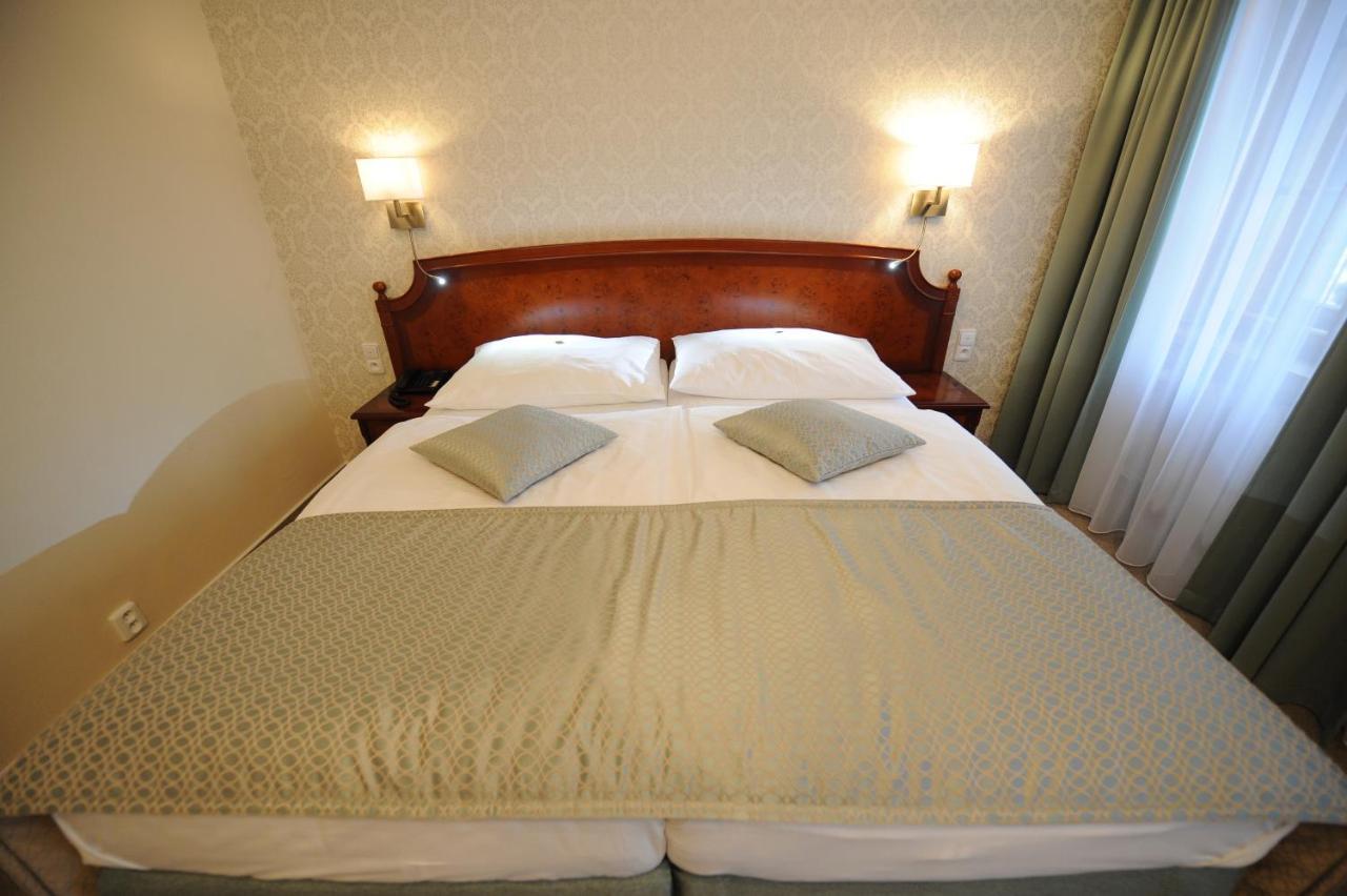 Hotel Prince De Ligne Теплице Екстериор снимка