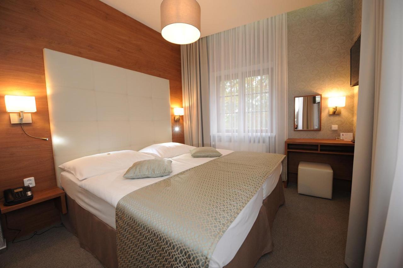 Hotel Prince De Ligne Теплице Екстериор снимка
